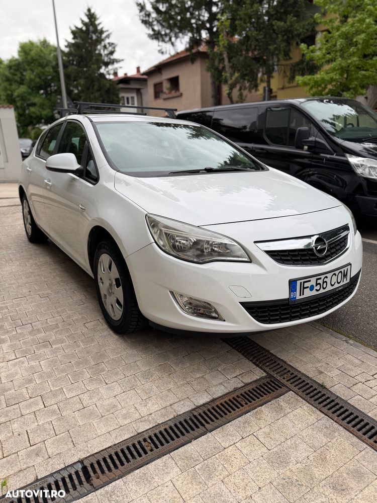 Opel Astra - 2