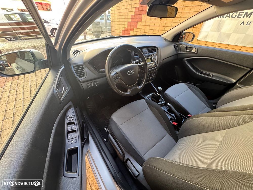 Hyundai i20 1.2 Comfort - 8