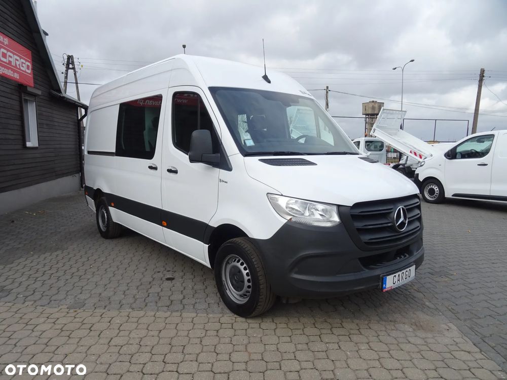 Mercedes-Benz SPRINTER - 4