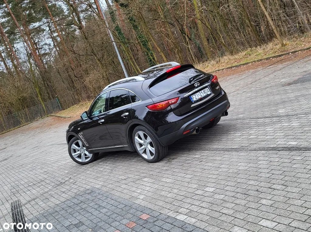Infiniti QX70 3.0d S Premium - 8