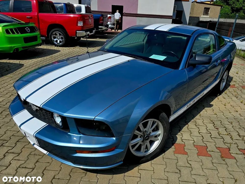 Ford Mustang - 2