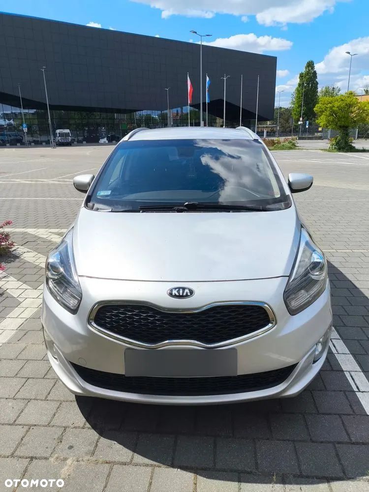 Kia Carens 1.7 CRDi L - 6