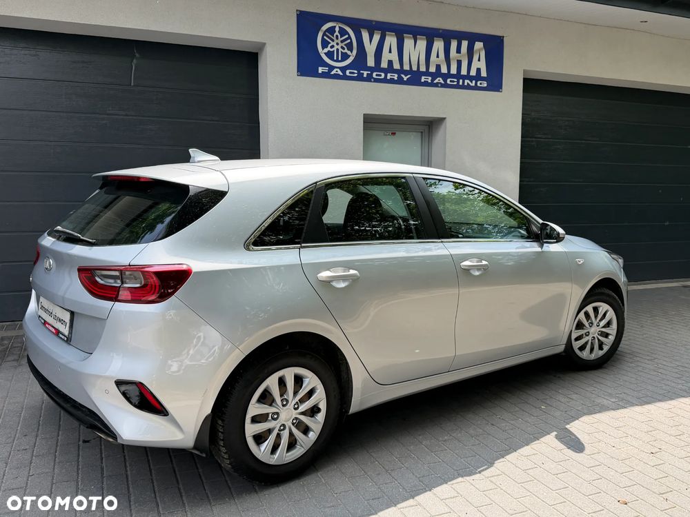 Kia Ceed 1.4 L - 5