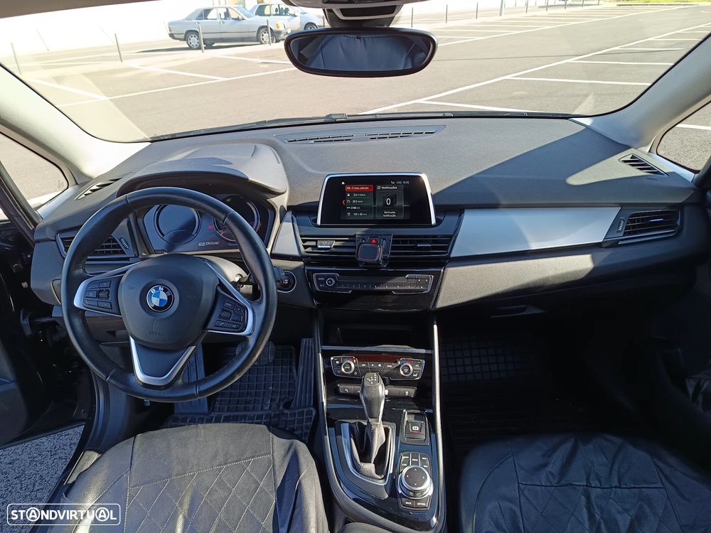 BMW 225xe Active Tourer - 4