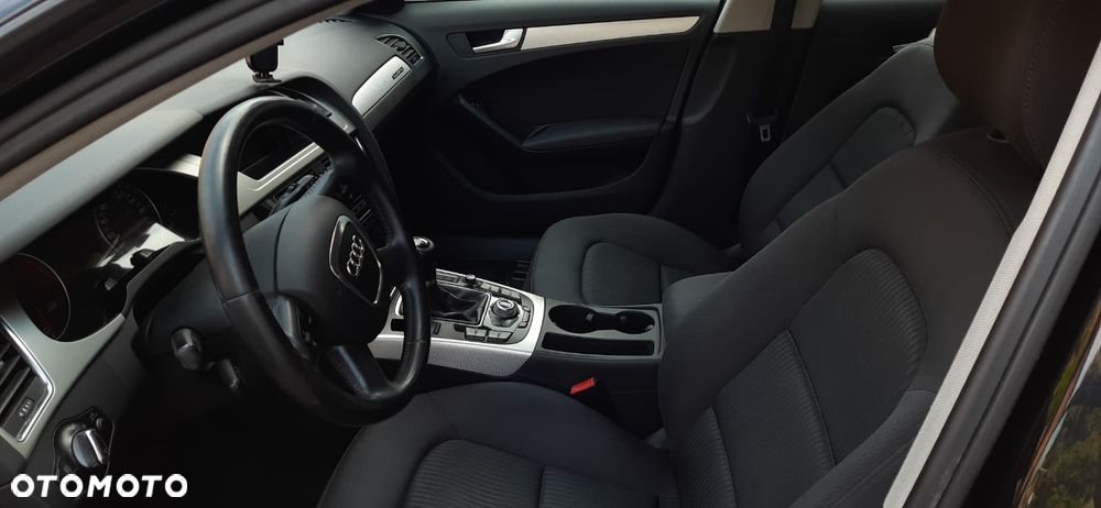 Audi A4 Avant 2.0 TDI DPF Quattro - 11
