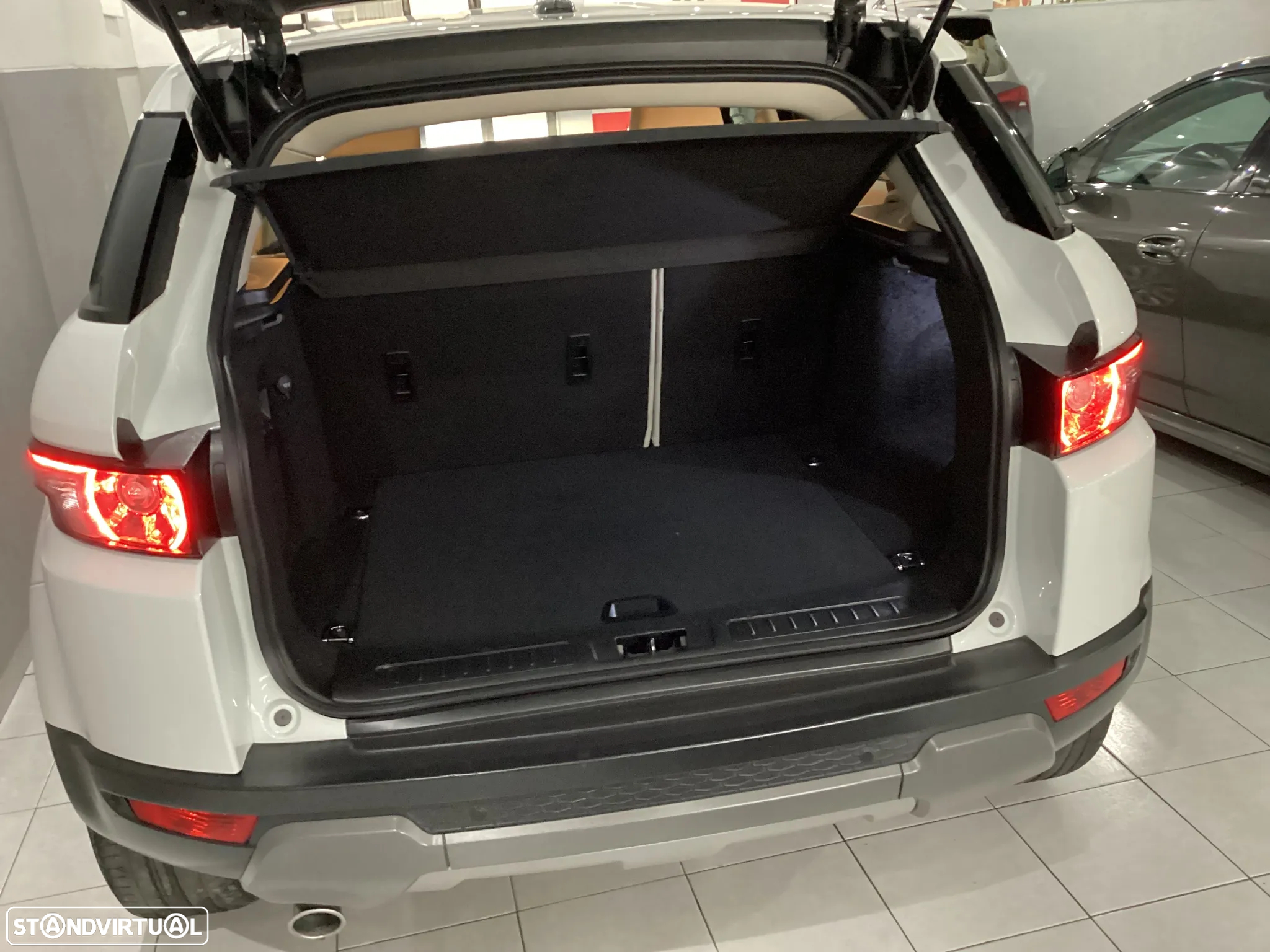 Land Rover Range Rover Evoque 2.2 eD4 Dynamic - 13