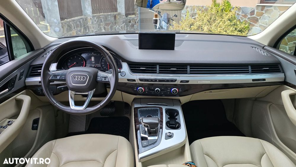 Audi Q7 - 9