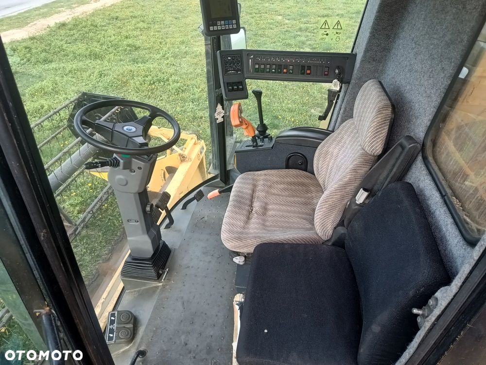 New Holland TX 65 Plus - 14