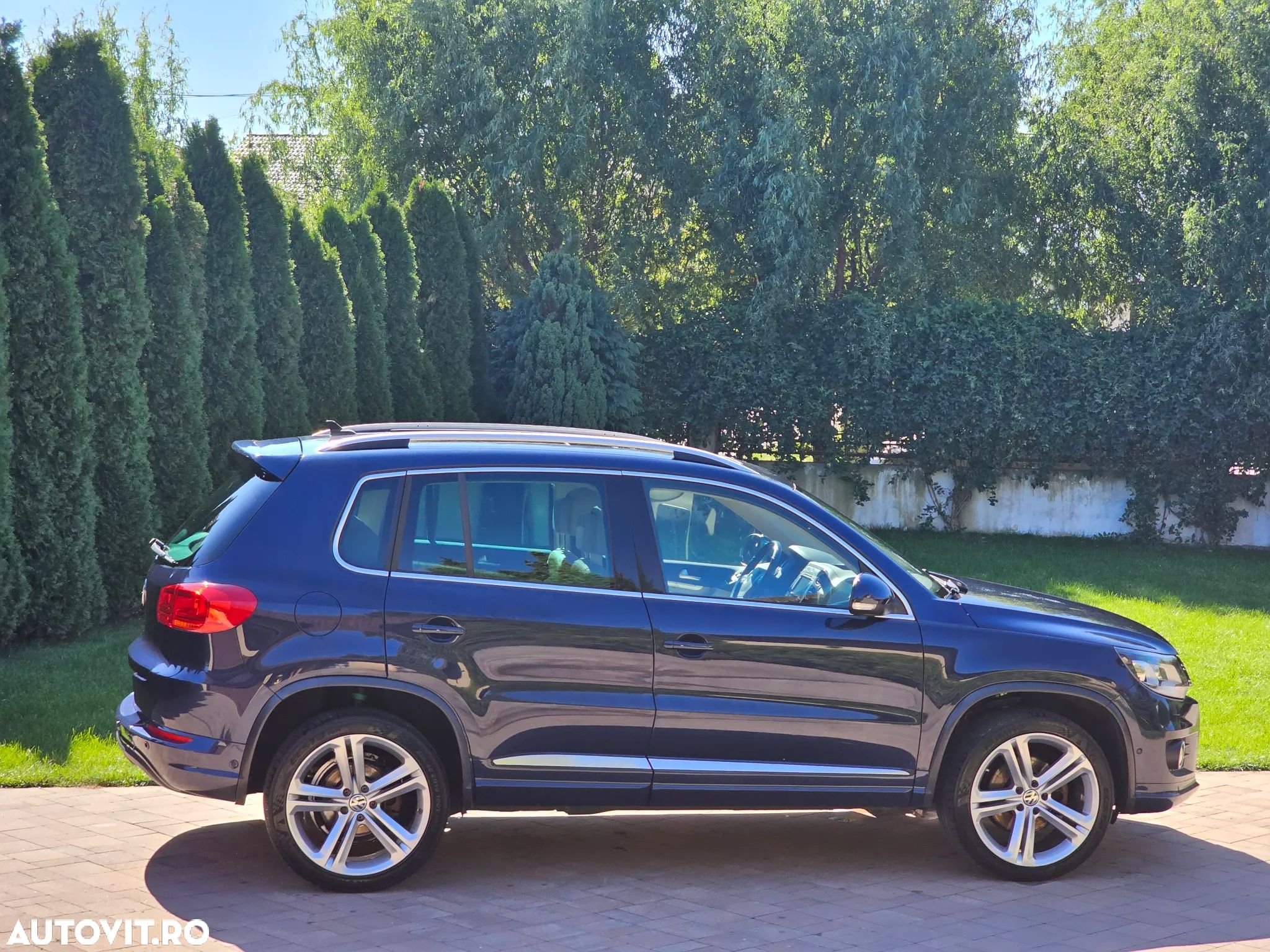 Volkswagen Tiguan 2.0 TDI 4Motion Sport & Style - 1