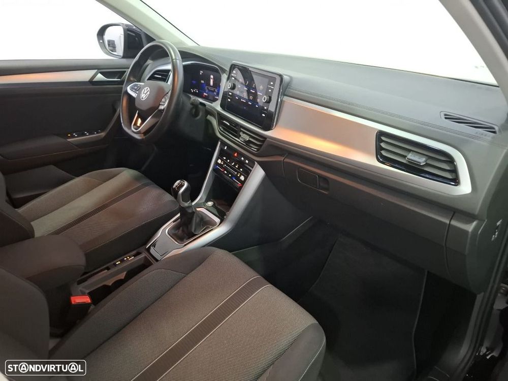 VW T-Roc 1.0 TSI Urban - 17