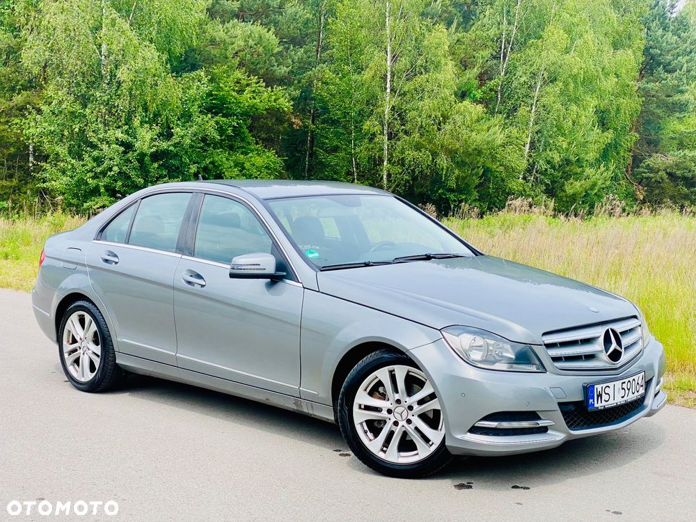 Mercedes-Benz Klasa C 180 CGI BlueEff Avantgarde - 2