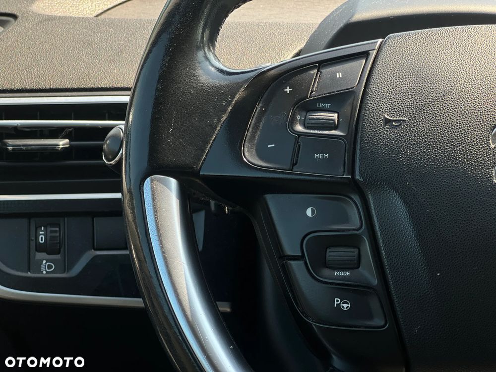 Citroën C4 Picasso - 15