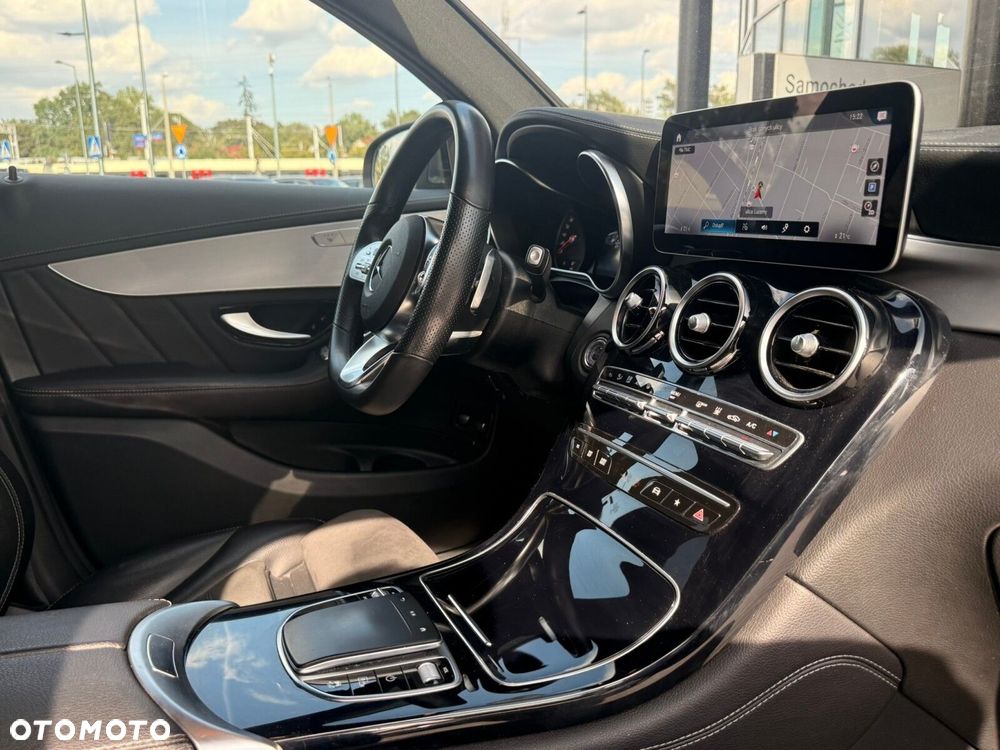 Mercedes-Benz GLC 300 e 4-Matic - 21