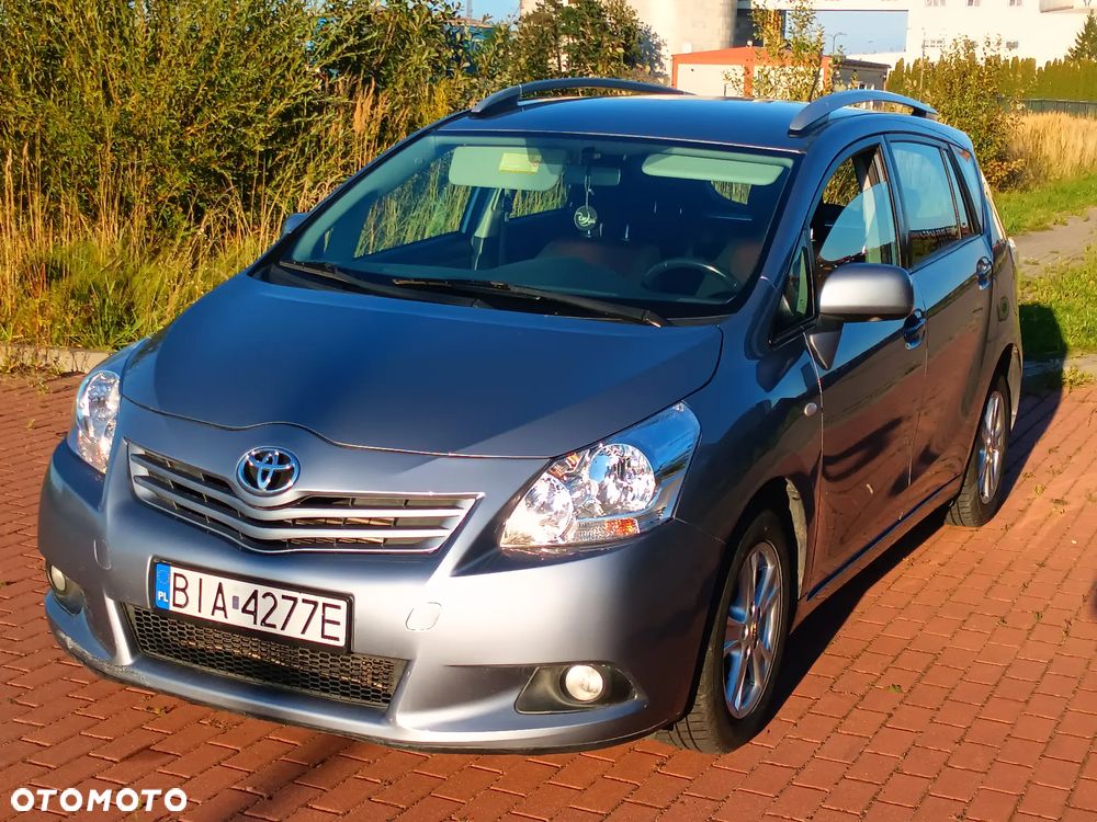 Toyota Verso 2.0 D-4D - 1