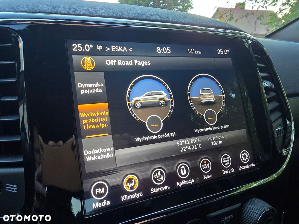 Jeep Grand Cherokee - 27