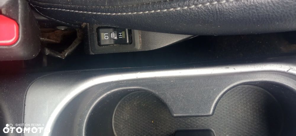 Peugeot 4007 HDI FAP 7-Sitzer Platinum - 34