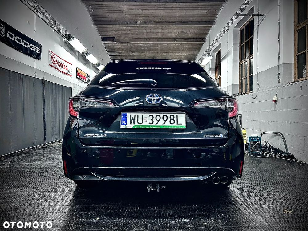 Toyota Corolla 2.0 Hybrid Executive - 7