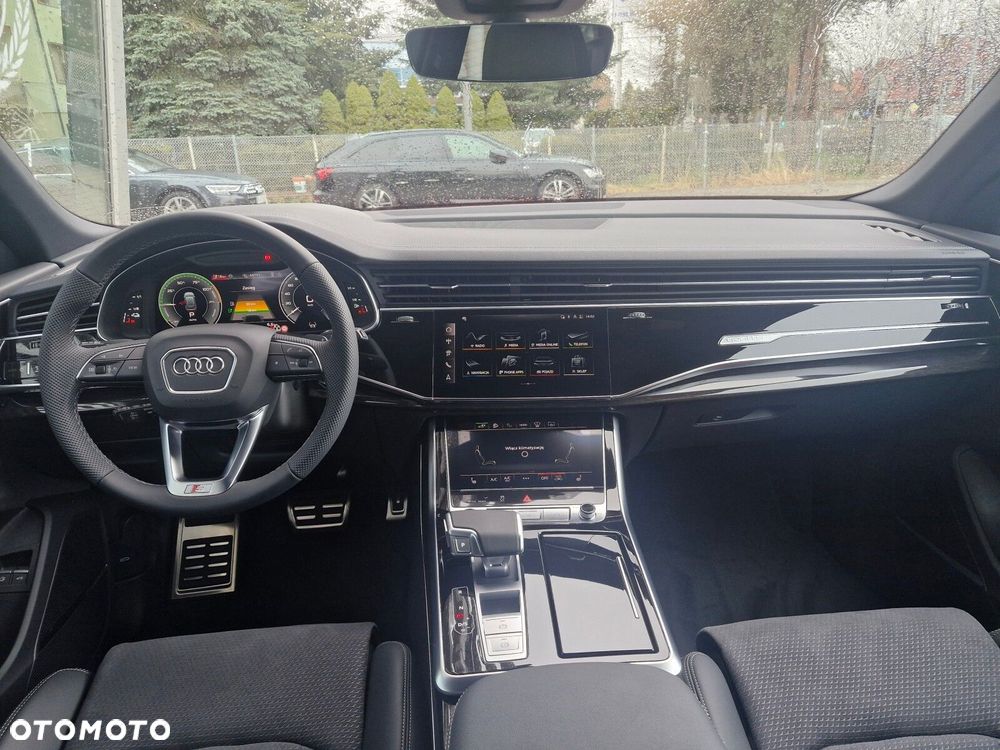 Audi Q8 - 11