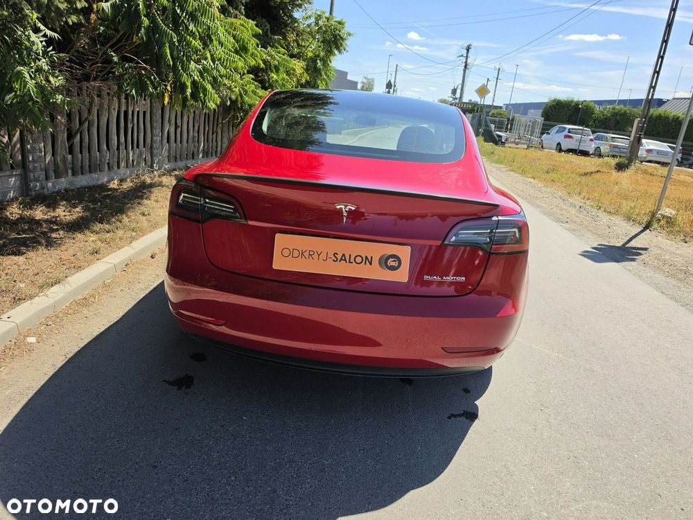 Tesla Model 3 - 11