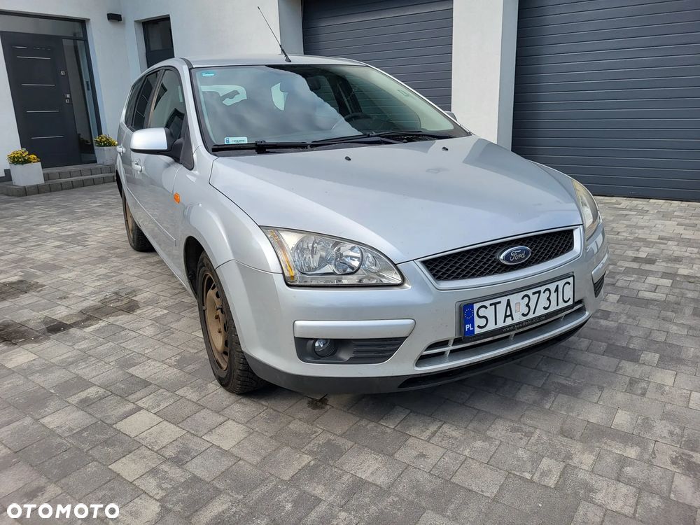 Ford Focus 1.6 TDCi Ambiente DPF - 2