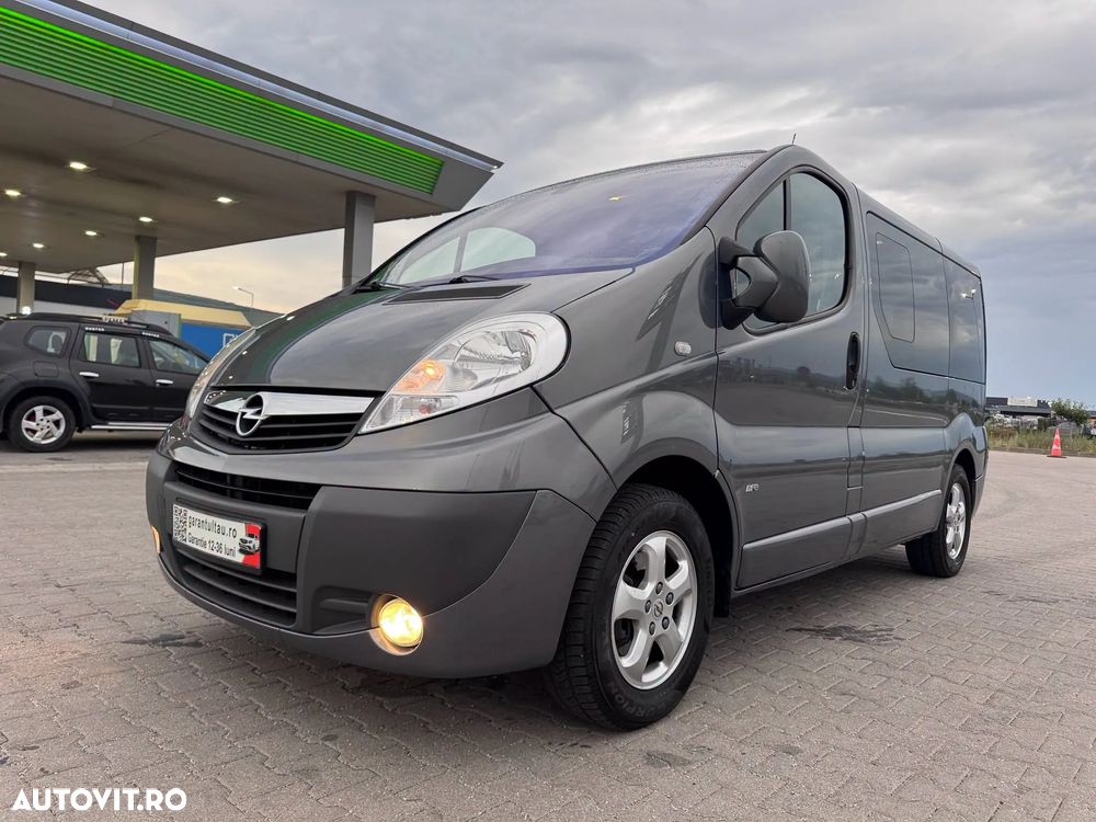 Opel Vivaro - 1