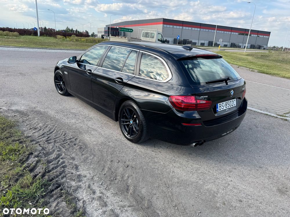 BMW Seria 5 520d xDrive - 4