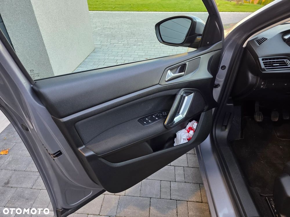 Peugeot 308 SW 17-21 - 17