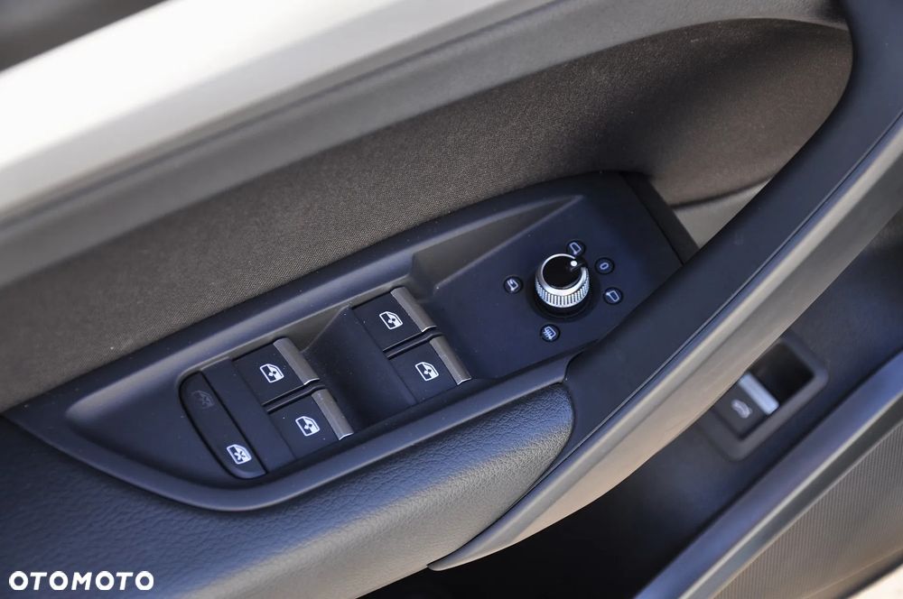 Audi Q5 35 TDI mHEV Advanced S tronic - 32