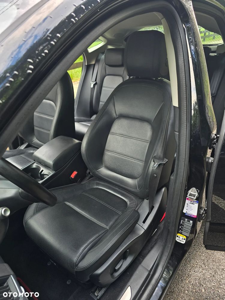 Jaguar E-Pace D150 AWD HSE - 23