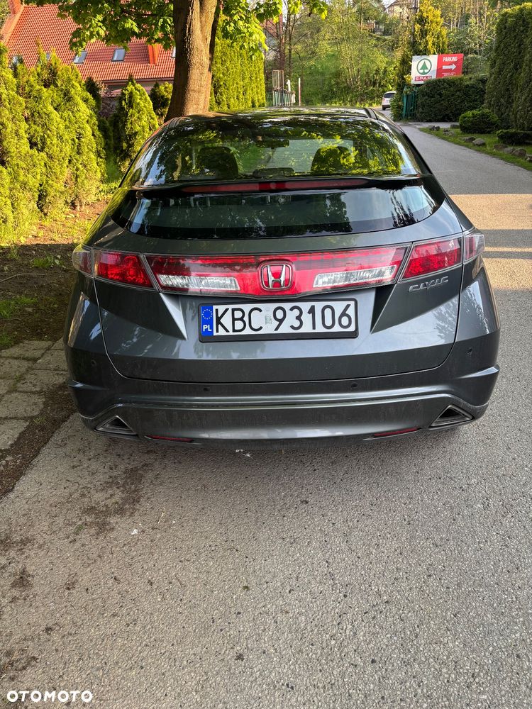 Honda Civic 1.8 Executive - 4