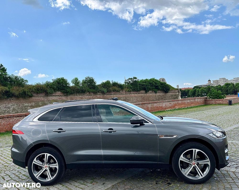 Jaguar F-Pace 20d AWD Aut. Portfolio - 11