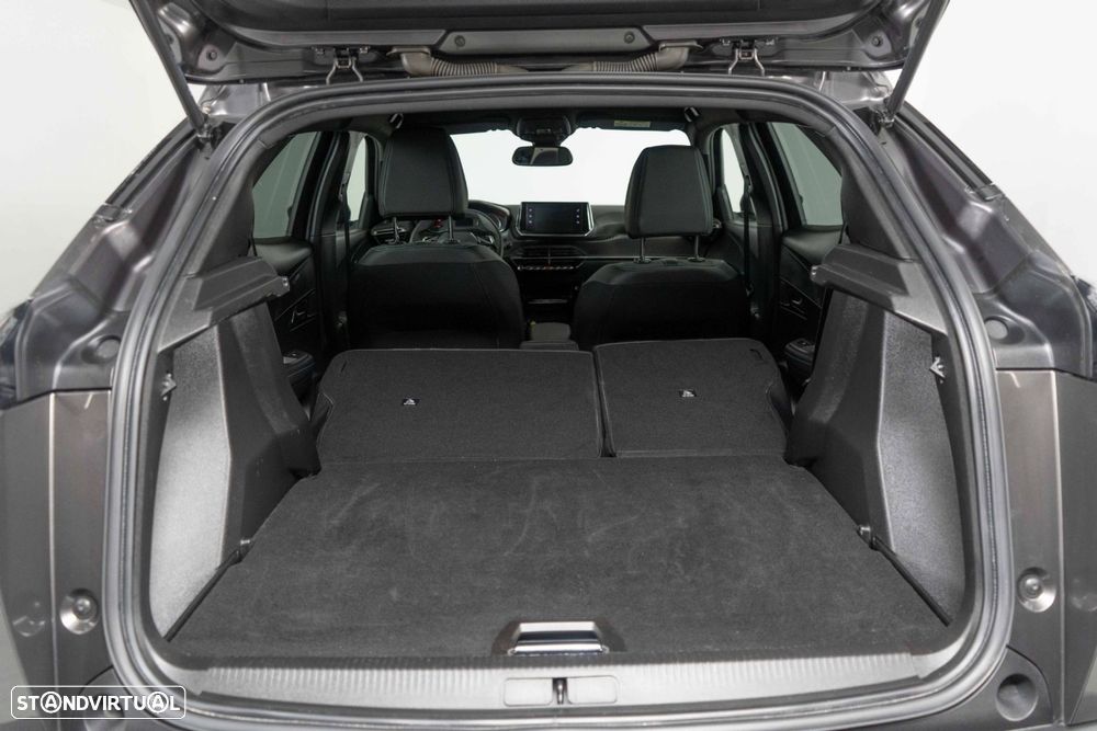 Peugeot 2008 1.2 PureTech Allure EAT8 - 15