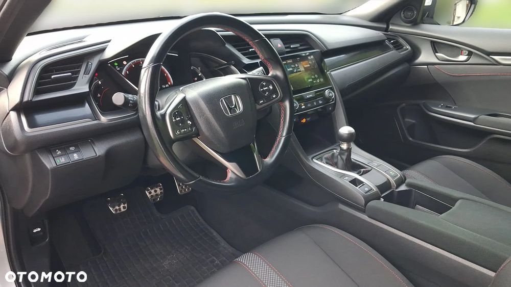 Honda Civic 1.0 T Comfort Sport Line - 10