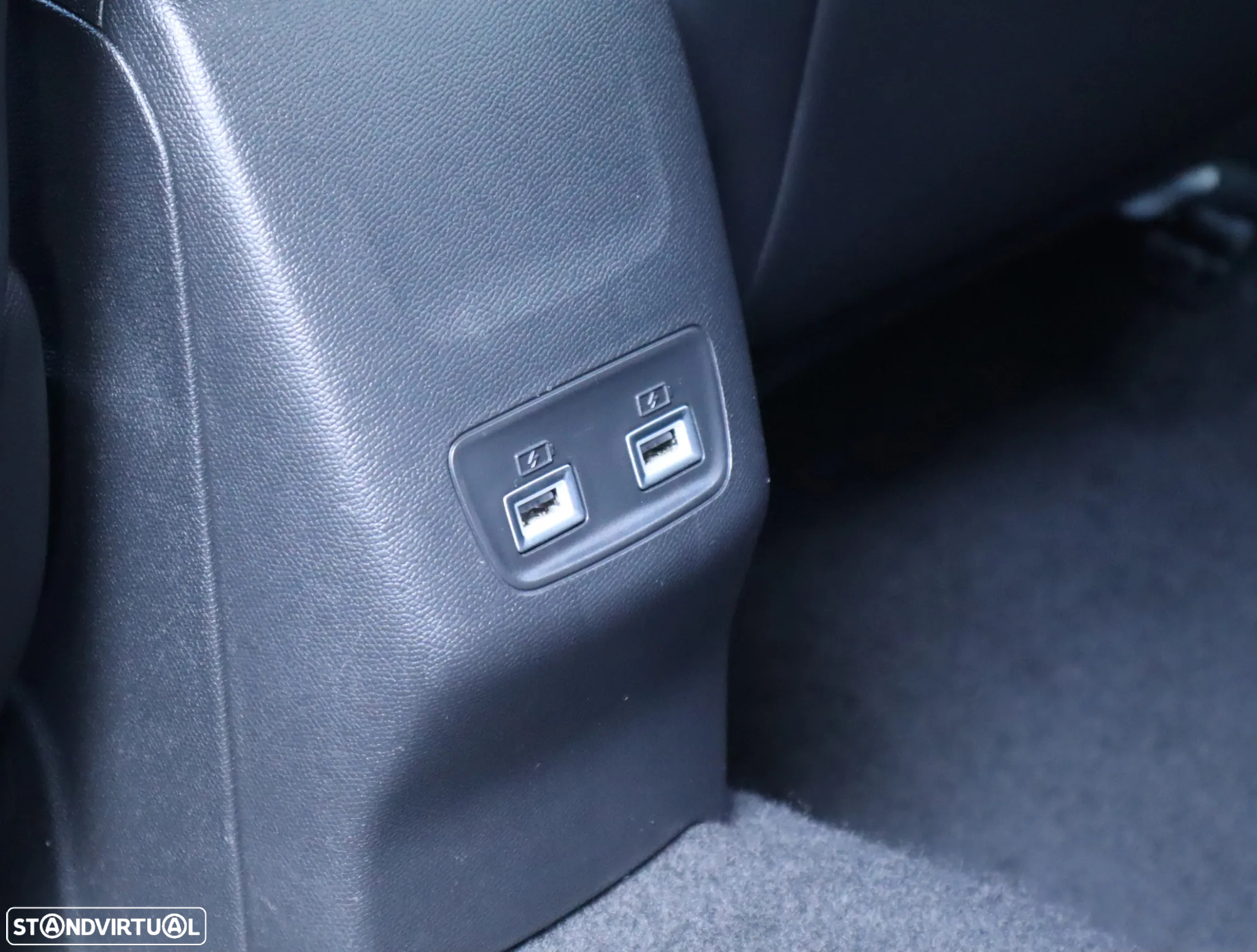 Peugeot e-2008 50 kWh Allure Pack - 25