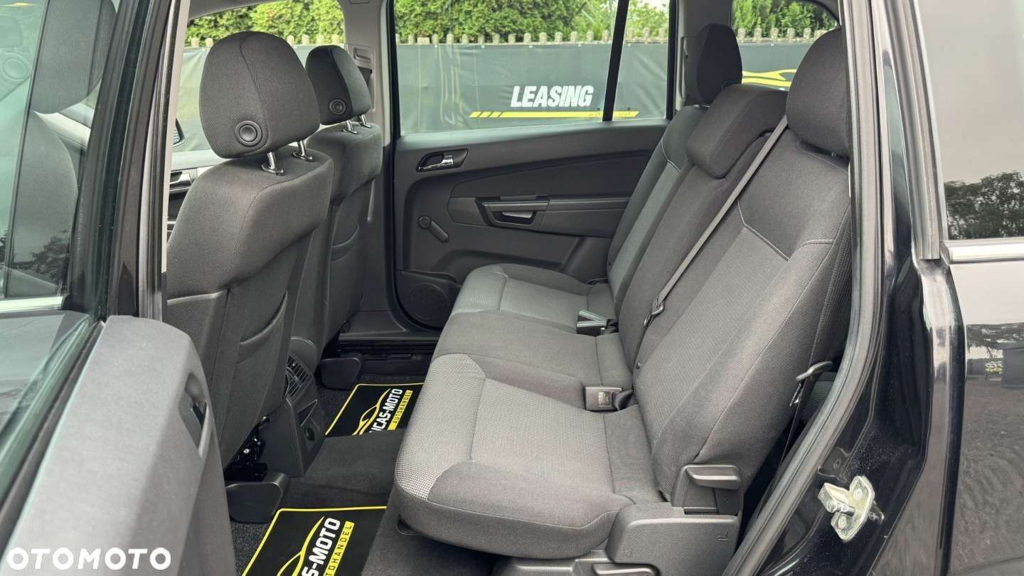 Opel Zafira - 25