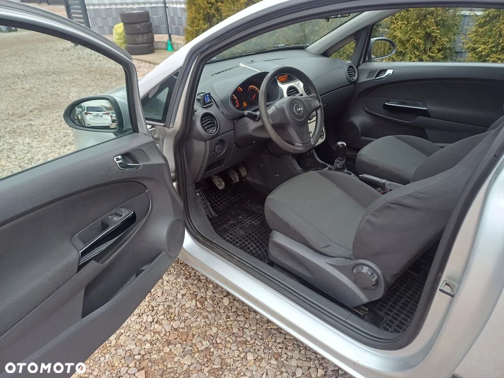 Opel Corsa 1.2 16V Enjoy - 10