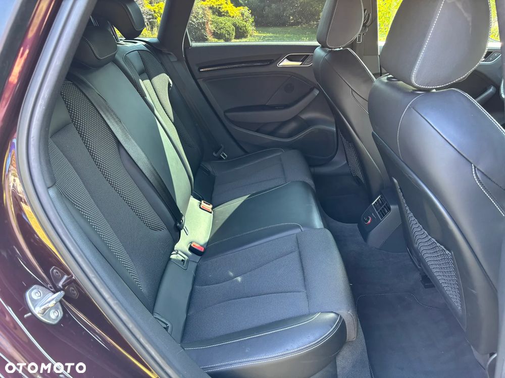 Audi A3 Sportback 2.0 TDI S line Sportpaket - 20