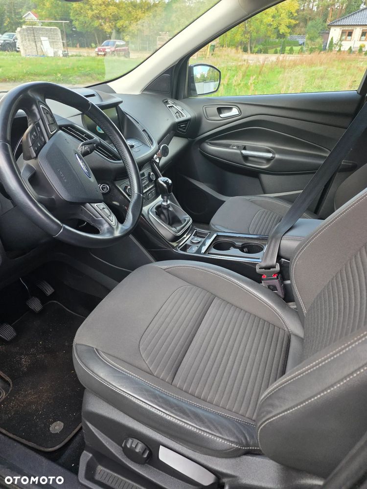 Ford Kuga 1.5 EcoBoost FWD Titanium ASS MMT6 - 9