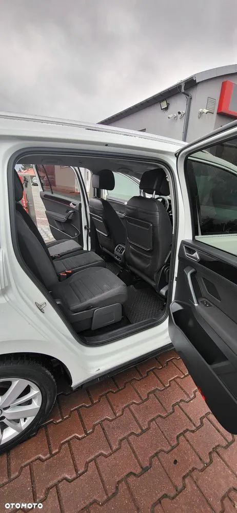 Volkswagen Touran - 3