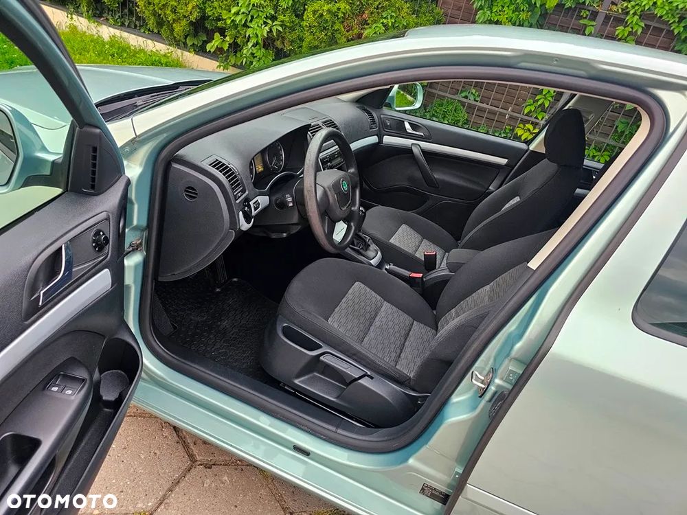 Skoda Octavia 1.6 Selection - 17