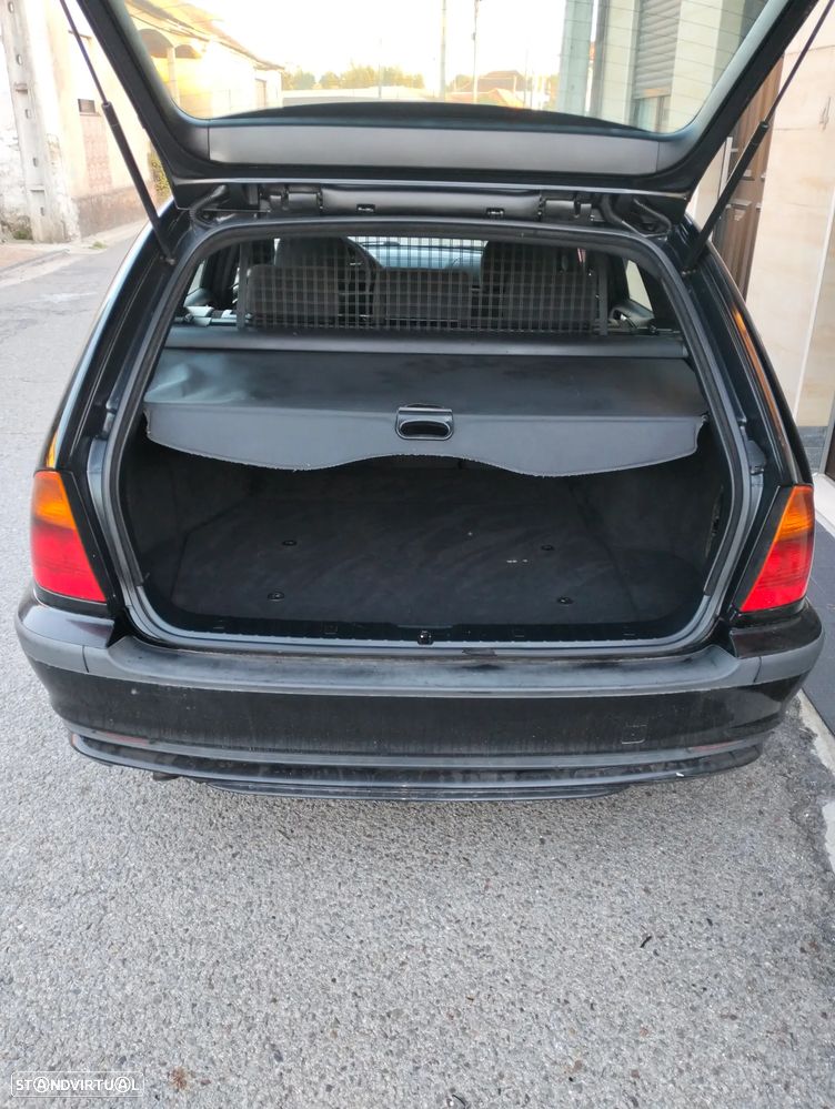 BMW 320 d Touring - 10