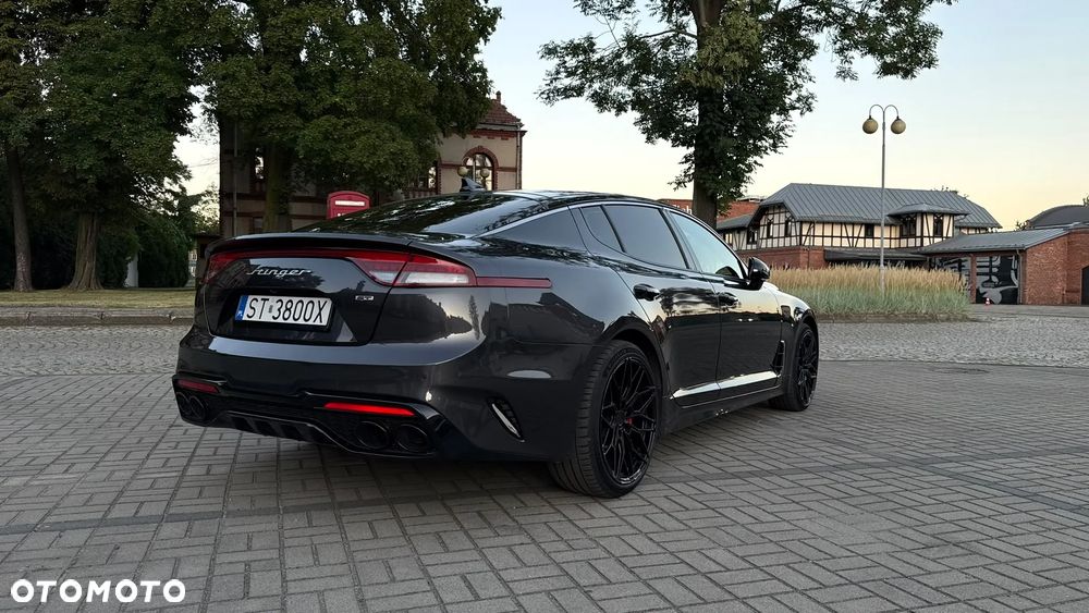 Kia Stinger - 7