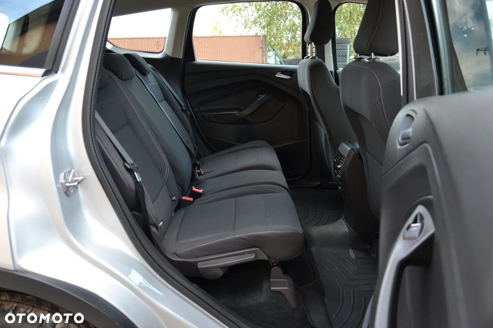 Ford Kuga 2.0 TDCi 4x4 Black & Silver - 33