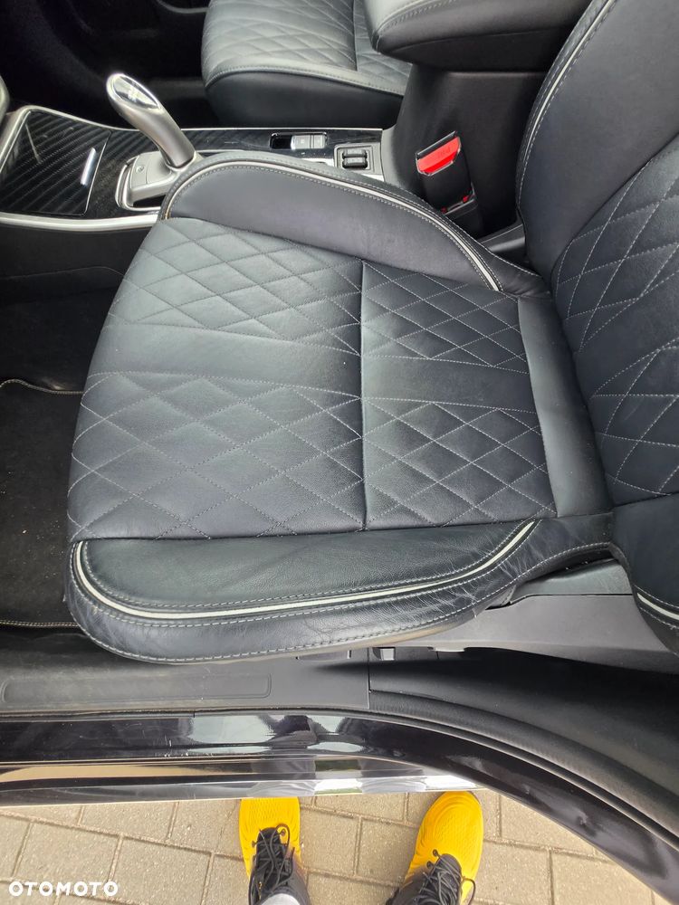 Mitsubishi Outlander - 17