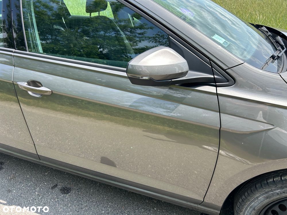 Volkswagen Polo - 32