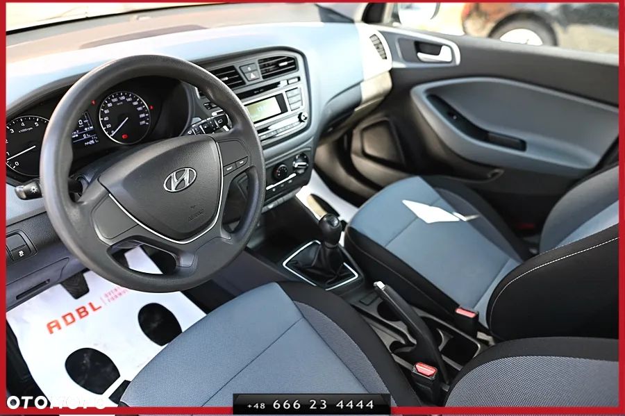 Hyundai i20 1.2 Pure - 17