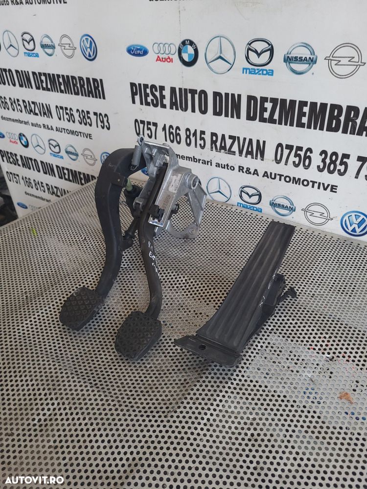 Pod Pedalier Pedala Frana Acceleratie Ambreiaj Bmw X1 E84 Manual An 2009-2010-2011-2012-2013-2014-2015 Volan Stanga Dezmembrez Bmw X1 E84 2.0 Diesel N47 Manual Start Stop - 3
