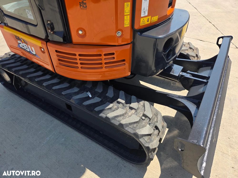 Hitachi ZX26U-6, 2,7tone, 2025, 995h, CUPLA RAPIDA HIDRAULICA+3 CUPE NOI, inst picon pe brate, senile cauciuc 90% ok, latime 1,5m, adancime sapare 3m, ridica 1,7tone, posibilitate leasing 4 ani, CA NOU-PROMOTIE 31.900 EUR+Tva - 19