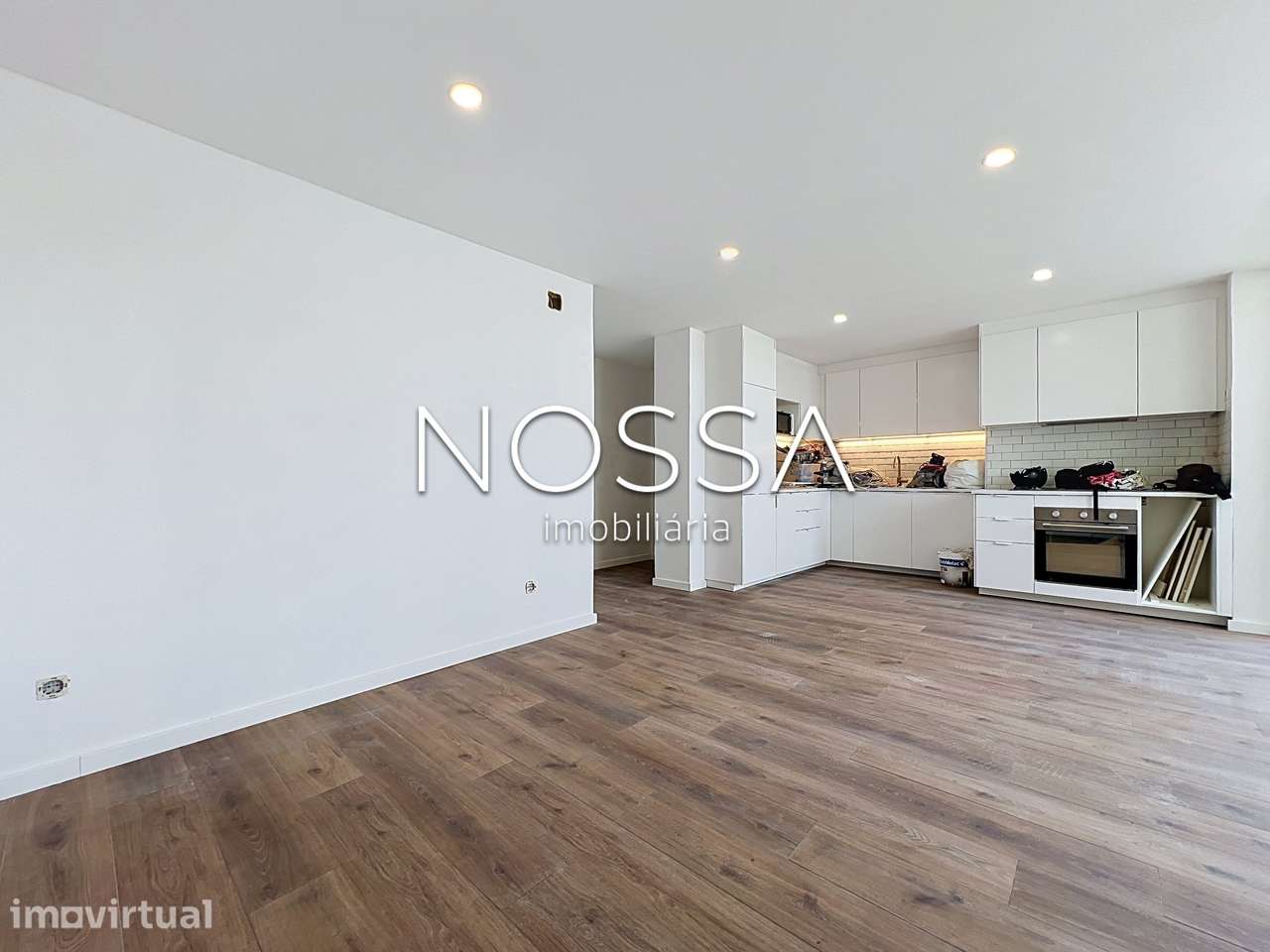 Elegante Apartamento T2 Totalmente Remodelado - Grande imagem: 3/30