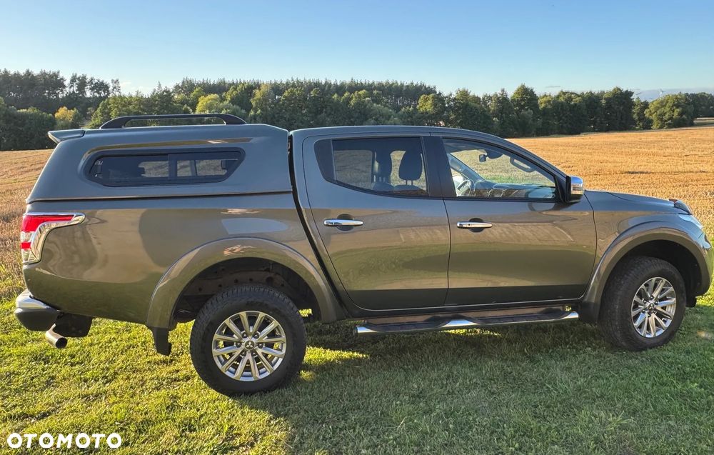 Mitsubishi L200 2.4 d DC Instyle Premiere Edition - 8